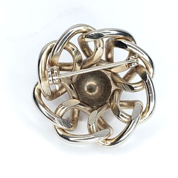 Vintage Cuban Chain Link Ball Wreath Circle Brooch Silvertone Goldtone Metal 1.2 - Picture 3 of 3